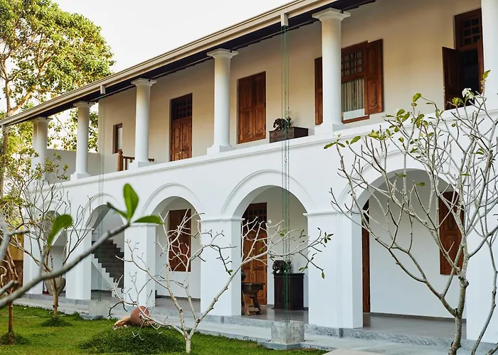 Villa White Queen
