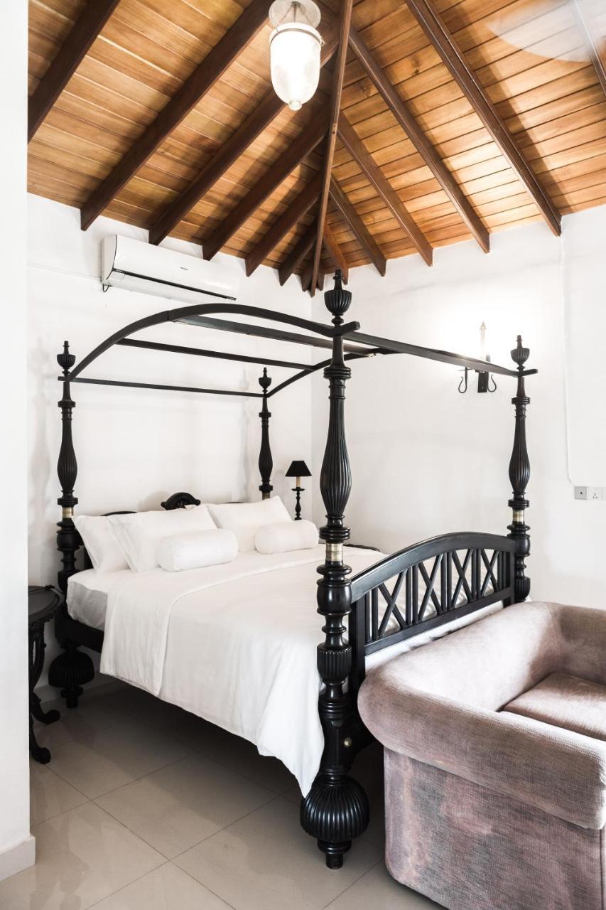 Villa White Queen