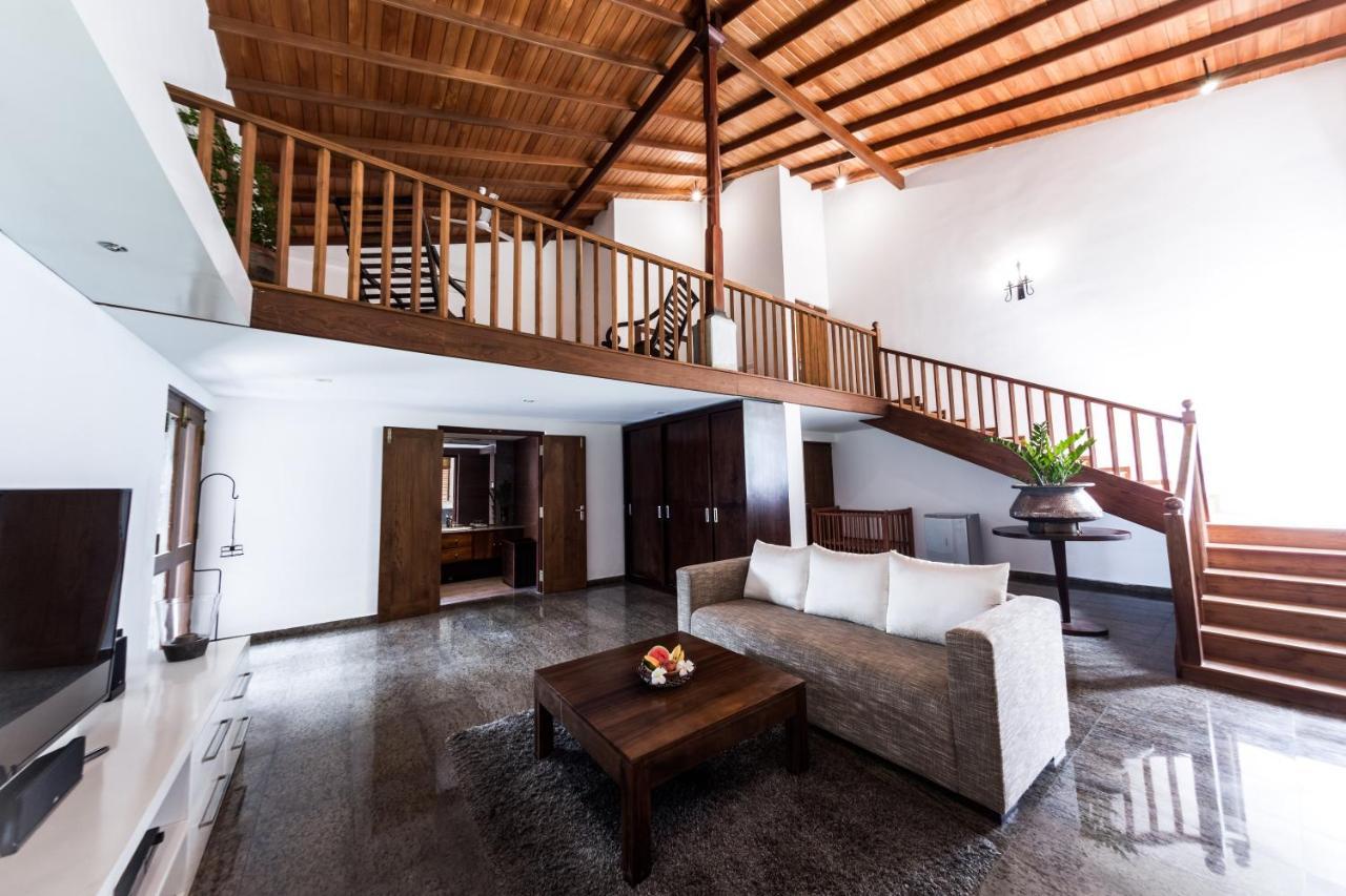 Villa White Queen *